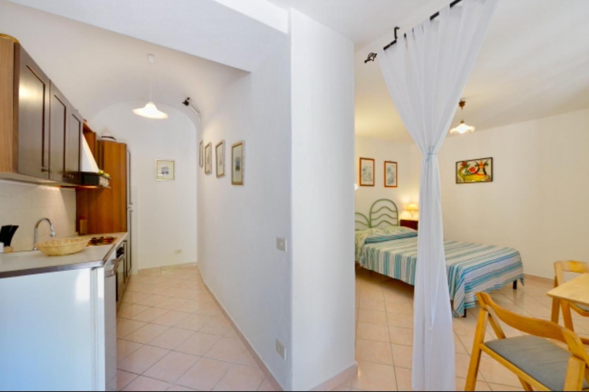 Villa Vincenzo Di Meglio Barano d'Ischia Ruang foto