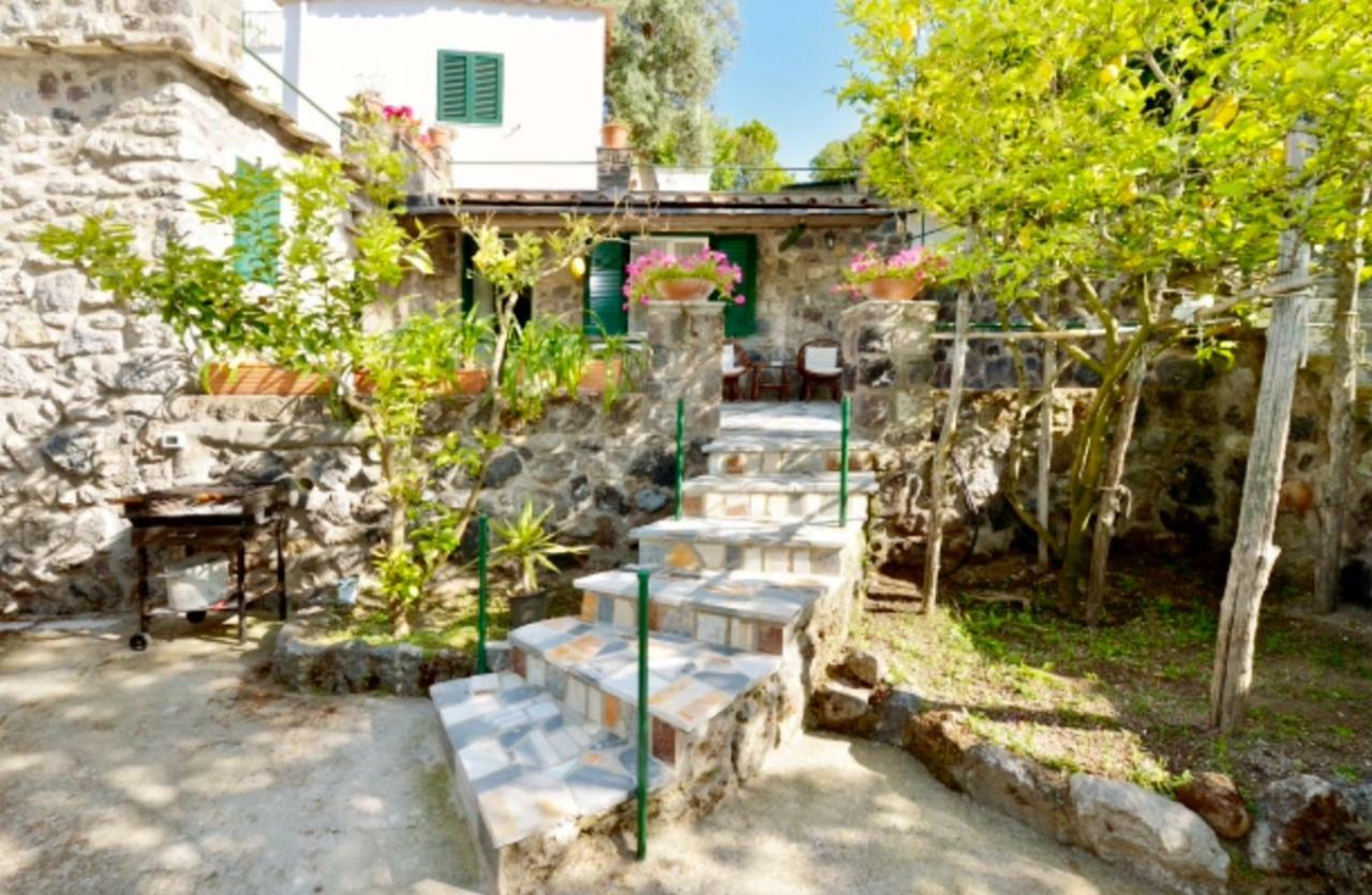 Villa Vincenzo Di Meglio Barano d'Ischia Ruang foto